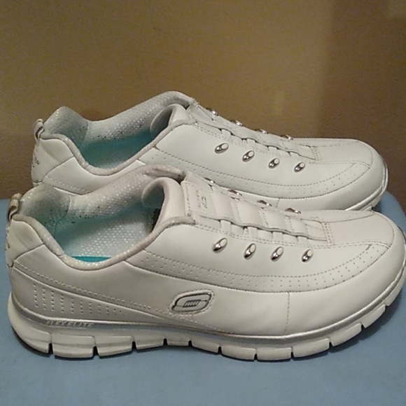 slip on white sketchers